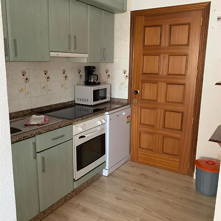 Service Lazaro- Aguamarina 14 Кальпе